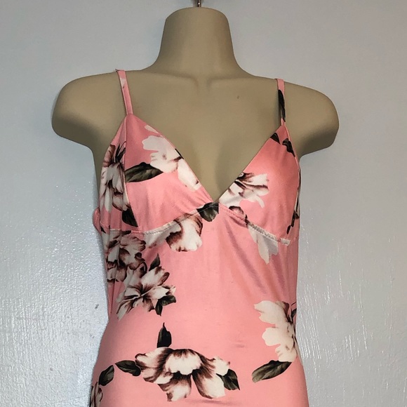 ⭐️4/$25 Pink floral stretchy bodycon midi dress L - Picture 4 of 5